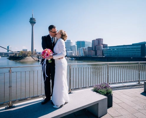 Brautpaarshooting Düsseldorf Hafen